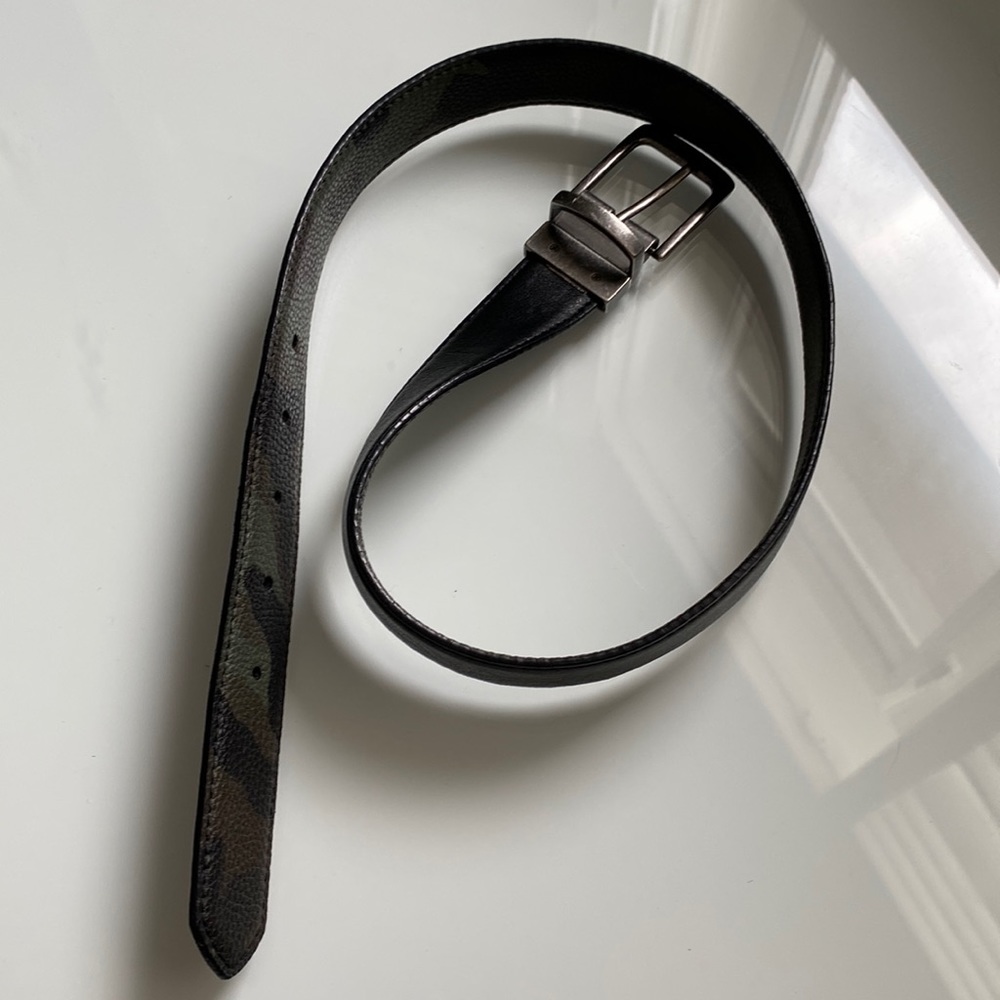 Reversible black and camouflage Belt - faux leather